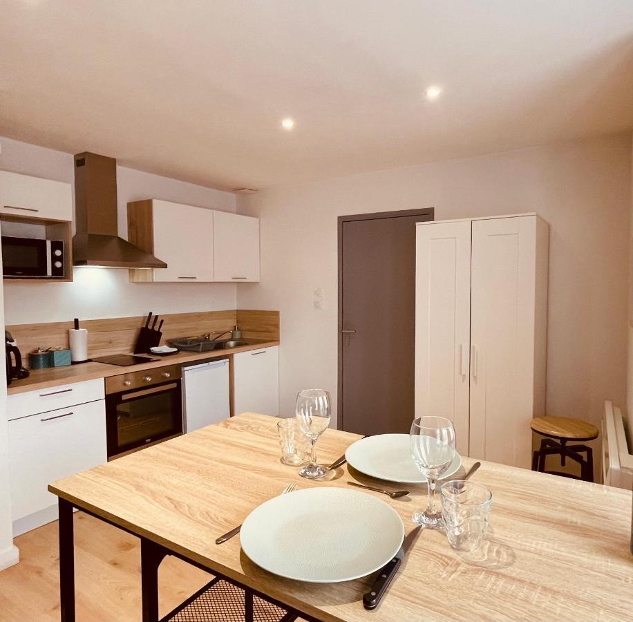 Joli Studio A Deux Pas Du Chateau Et Du Centre Vitré Buitenkant foto