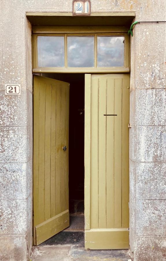 Joli Studio A Deux Pas Du Chateau Et Du Centre Vitré Buitenkant foto